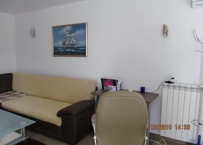 公寓 Kutlesa 沃洛斯科