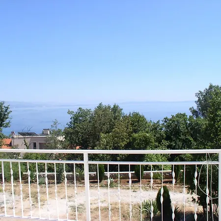 Kutlesa Apartman *